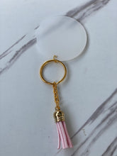 Load image into Gallery viewer, GOLD KEYCHAIN AND TASSEL